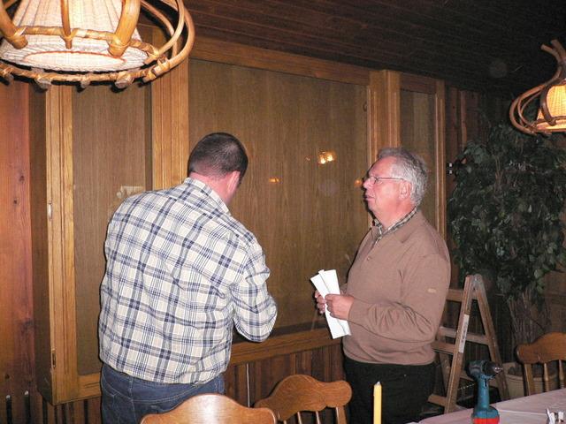 Fahnenschrank 006.jpg